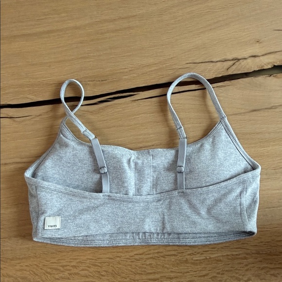 Vuori - Halo Essential Bra - Small - Pale Grey Heather - Picture 5 of 11